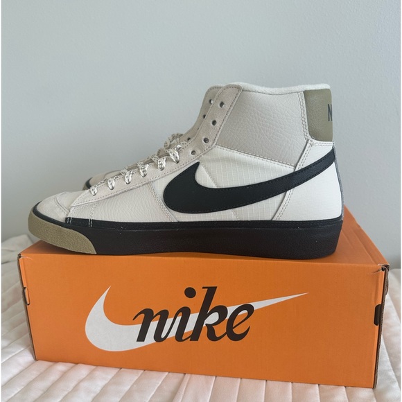 Men’s Nike Blazers size 11.5 - Picture 2 of 3